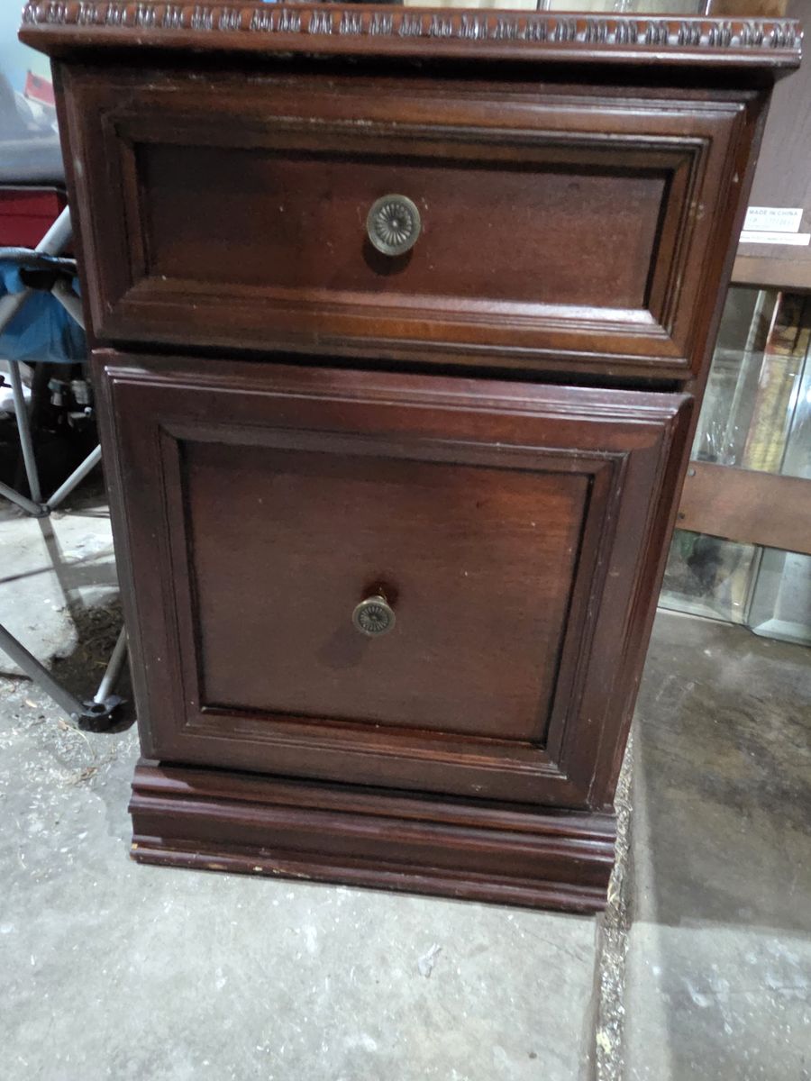 2 drawer file cabinet on wheels