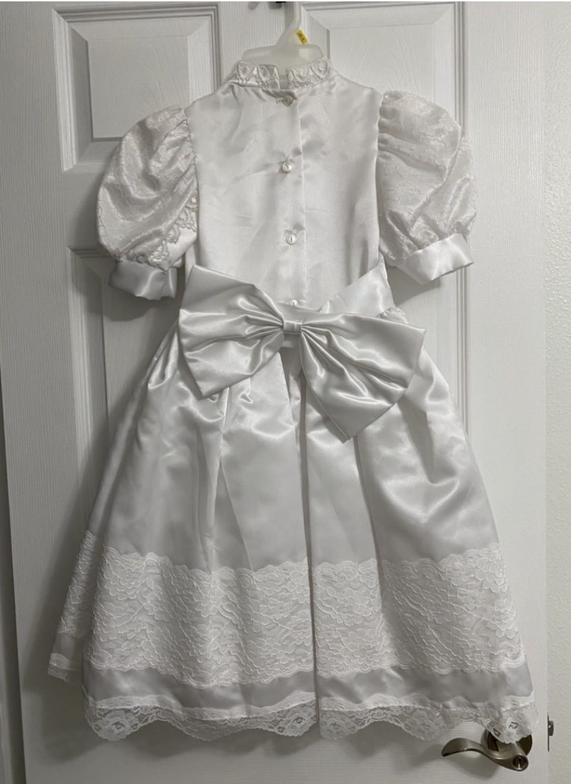 Main image 12