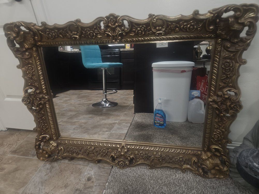 Beautiful Mirror 