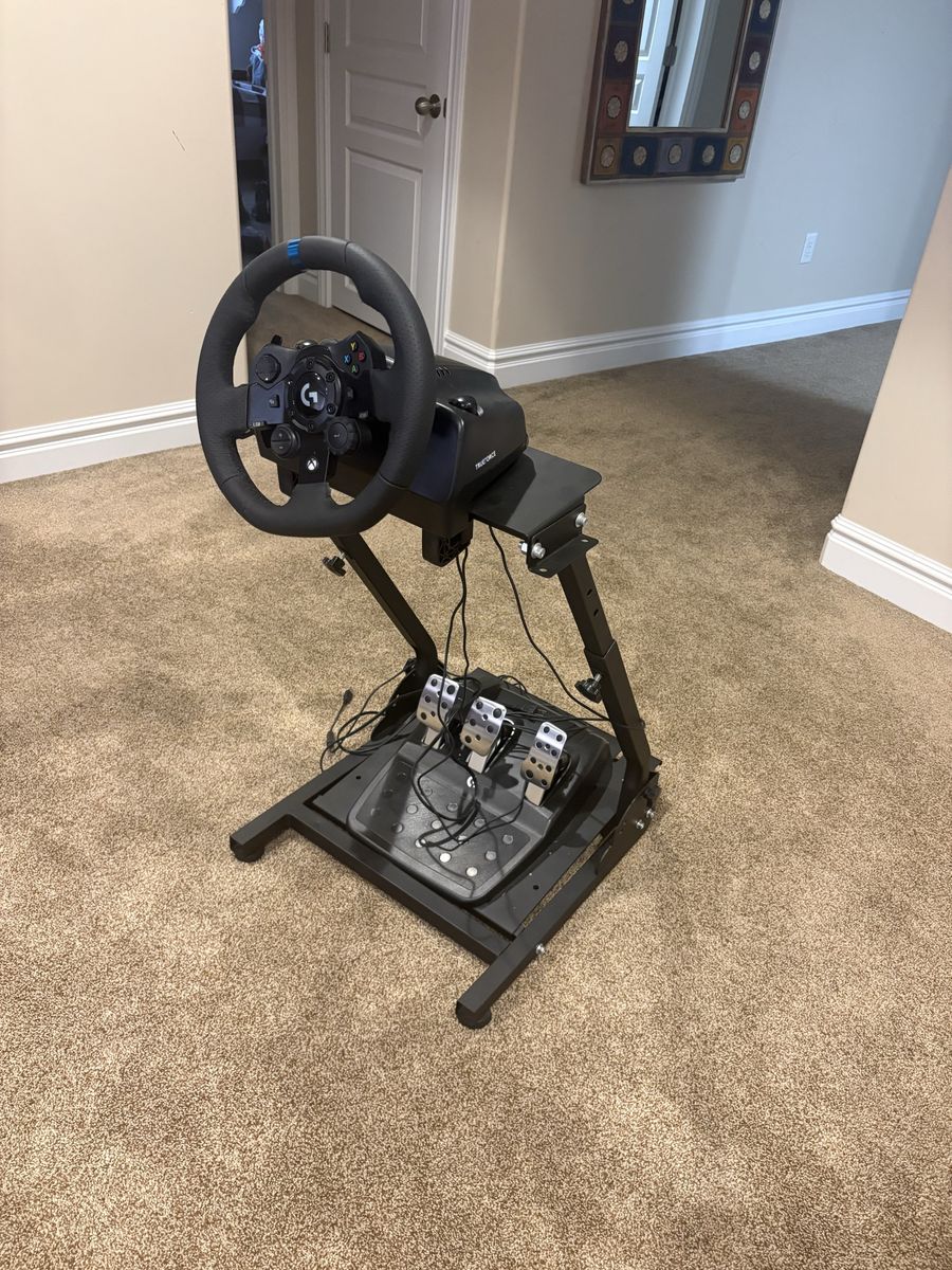 Gaming steering wheel