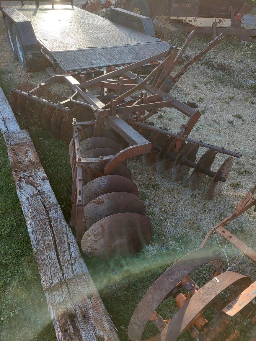 Main image 3