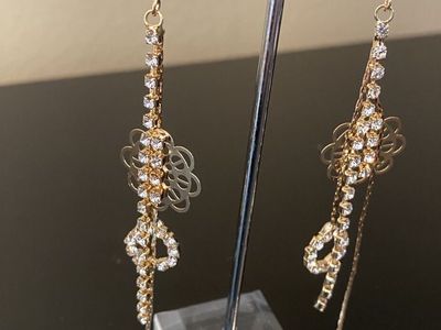 NEW! Gorgeous Gold With Crystal Rhinestone and Delicate Pendant Earrings - Really Catches Light - C PIX