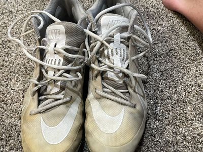 Nike Men's White Football Cleats Size 11.5