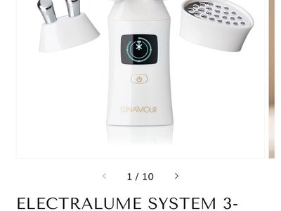 Luna'Amour ElectraLume System 3-in-1 Anti-Aging Microcurrent + Light Therapy Device