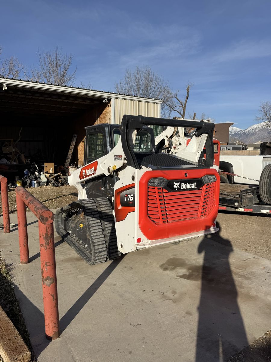 2022 Bobcat T76