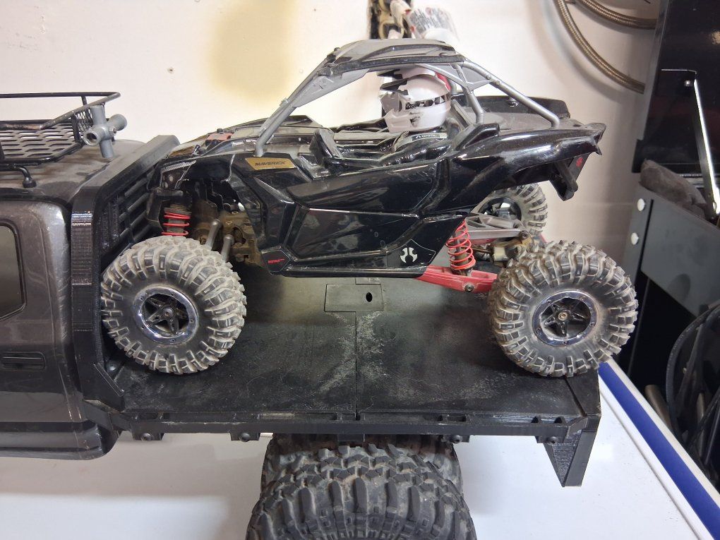 Main image 6