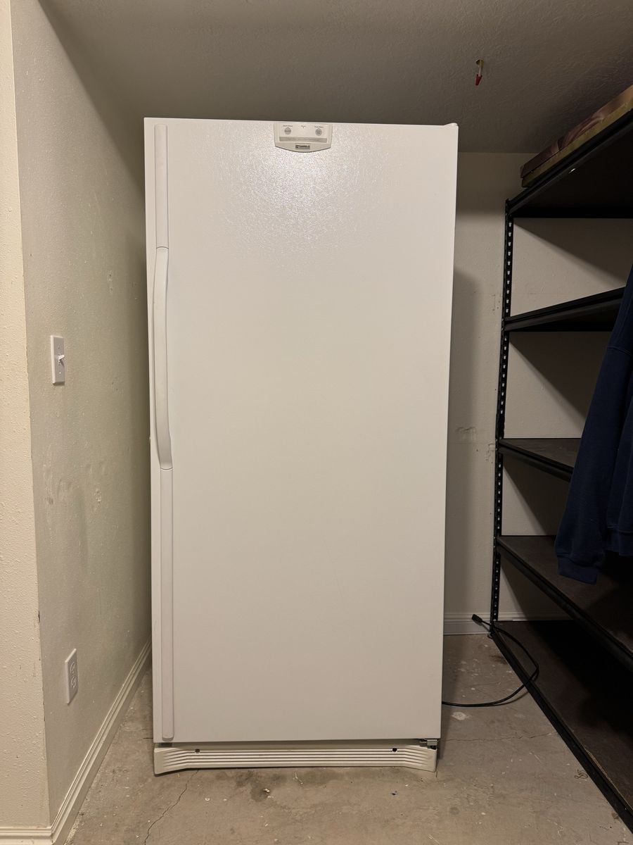 KENMORE UPRIGHT FREEZER