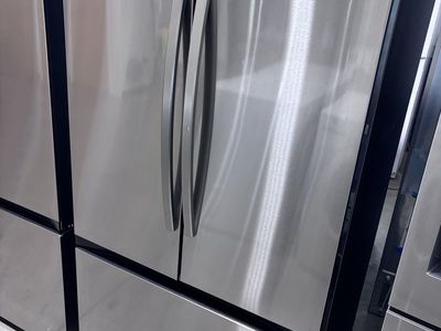 New Samsung 32 cu. ft. French Door Refrigerator with Ice
