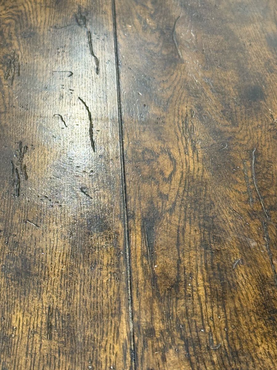Main image 6