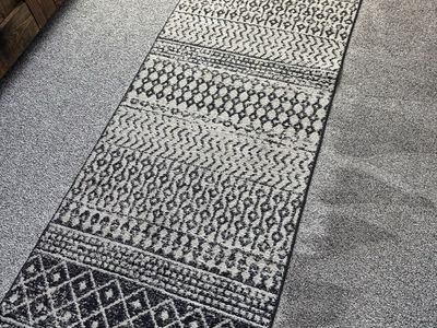 Black and White Runner