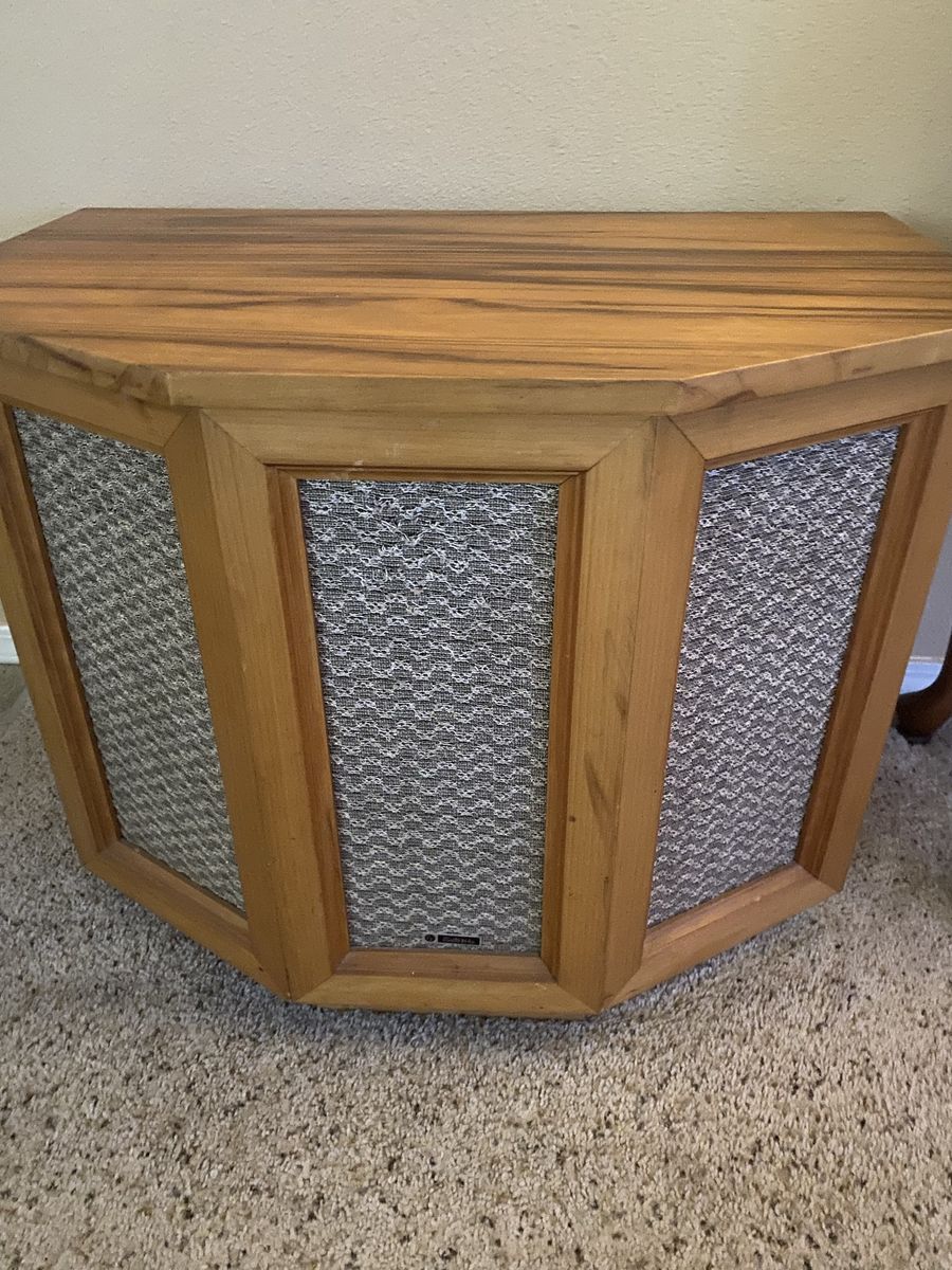 Rare & Fully Restored Vintage 1960s ElectroVoice Wolverine 2-Way Speakers - Excellent Condition