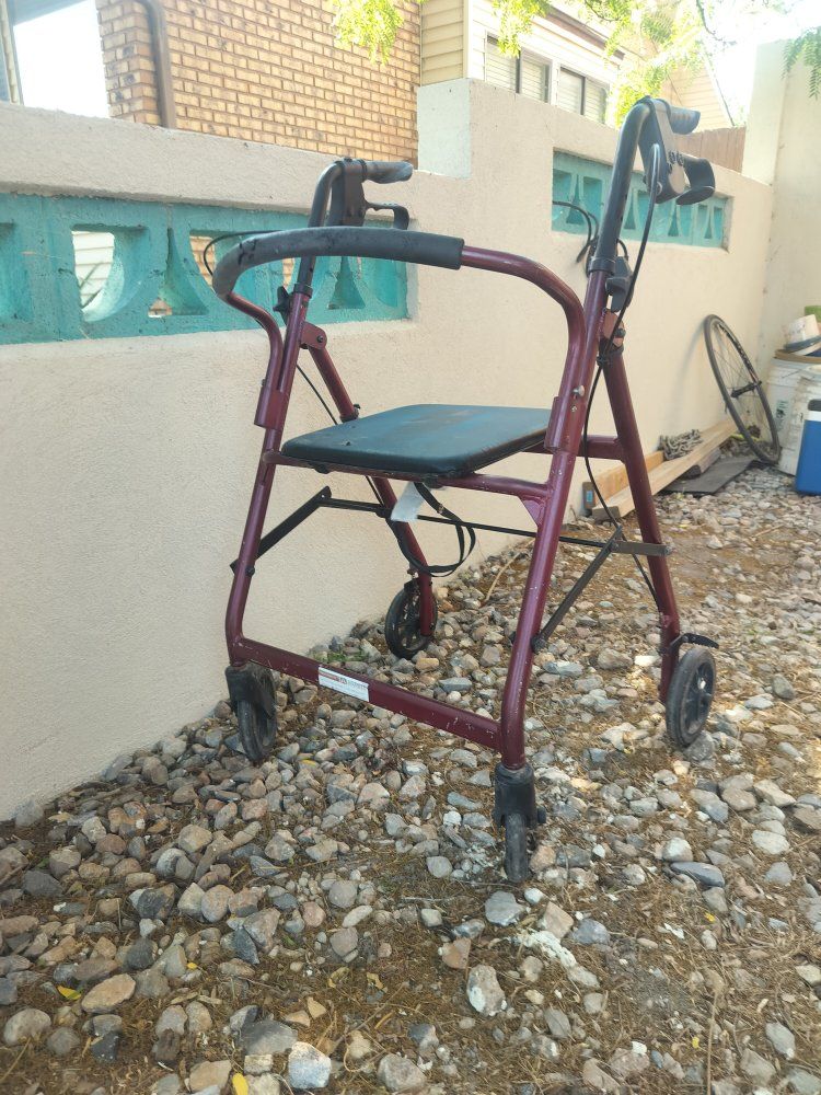 Folding walker
