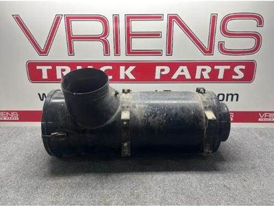 DONALDSON 11" DIA AIR CLEANER
28.5" OVERALL LENGTH
7" INLET DIA