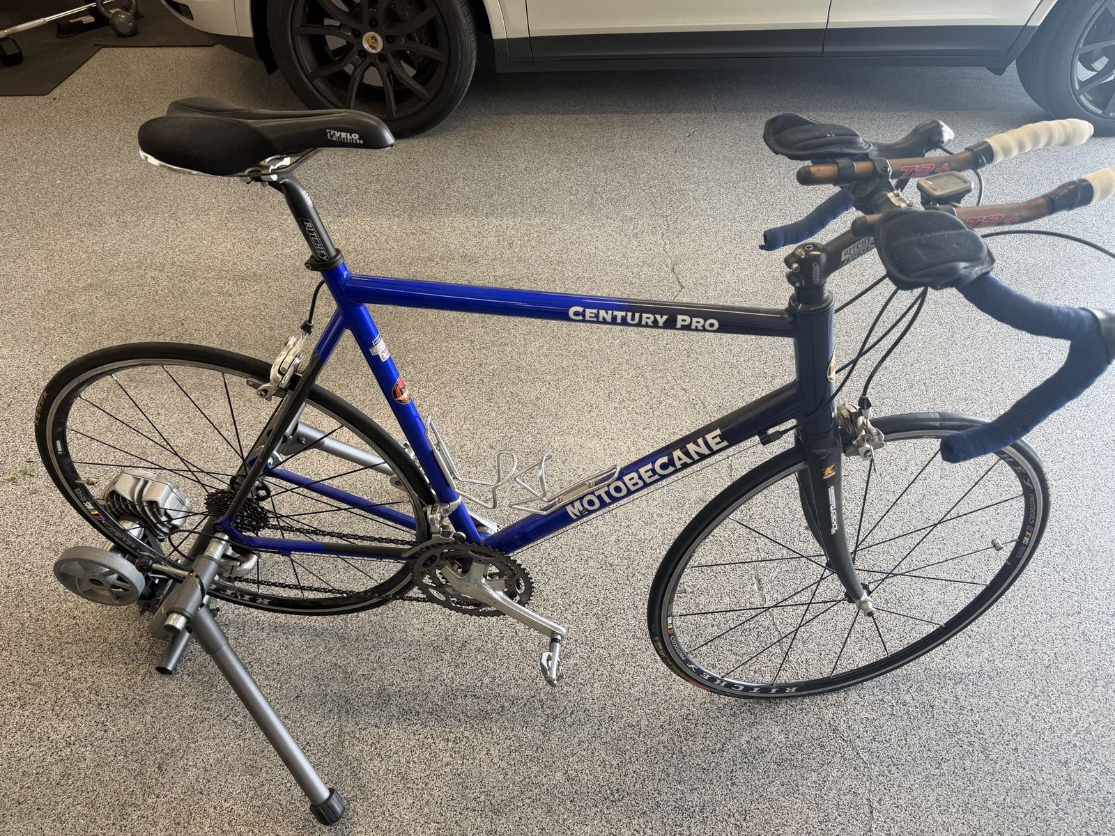 Motobecane road bike - triathlon bars