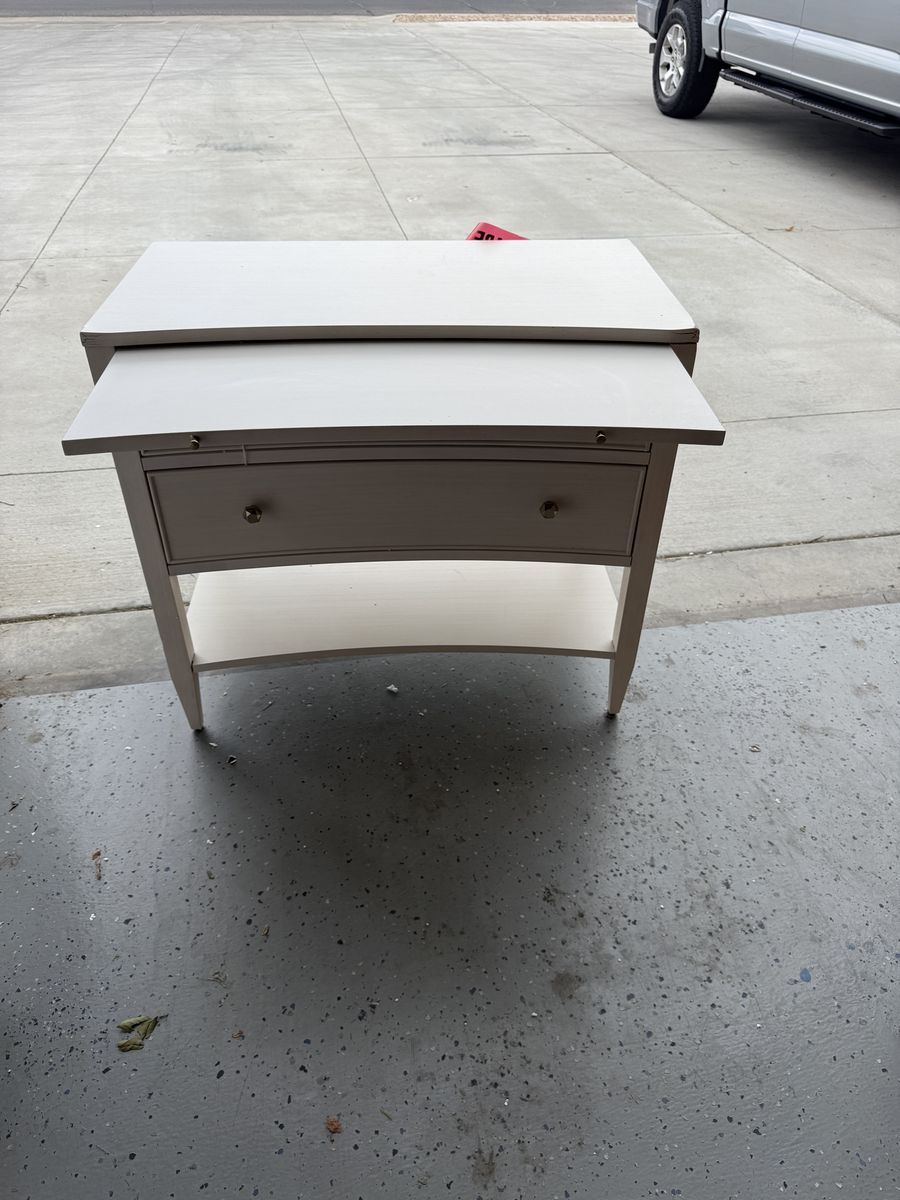 Main image 3