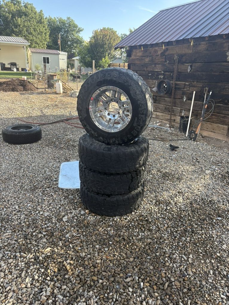 Moto metals