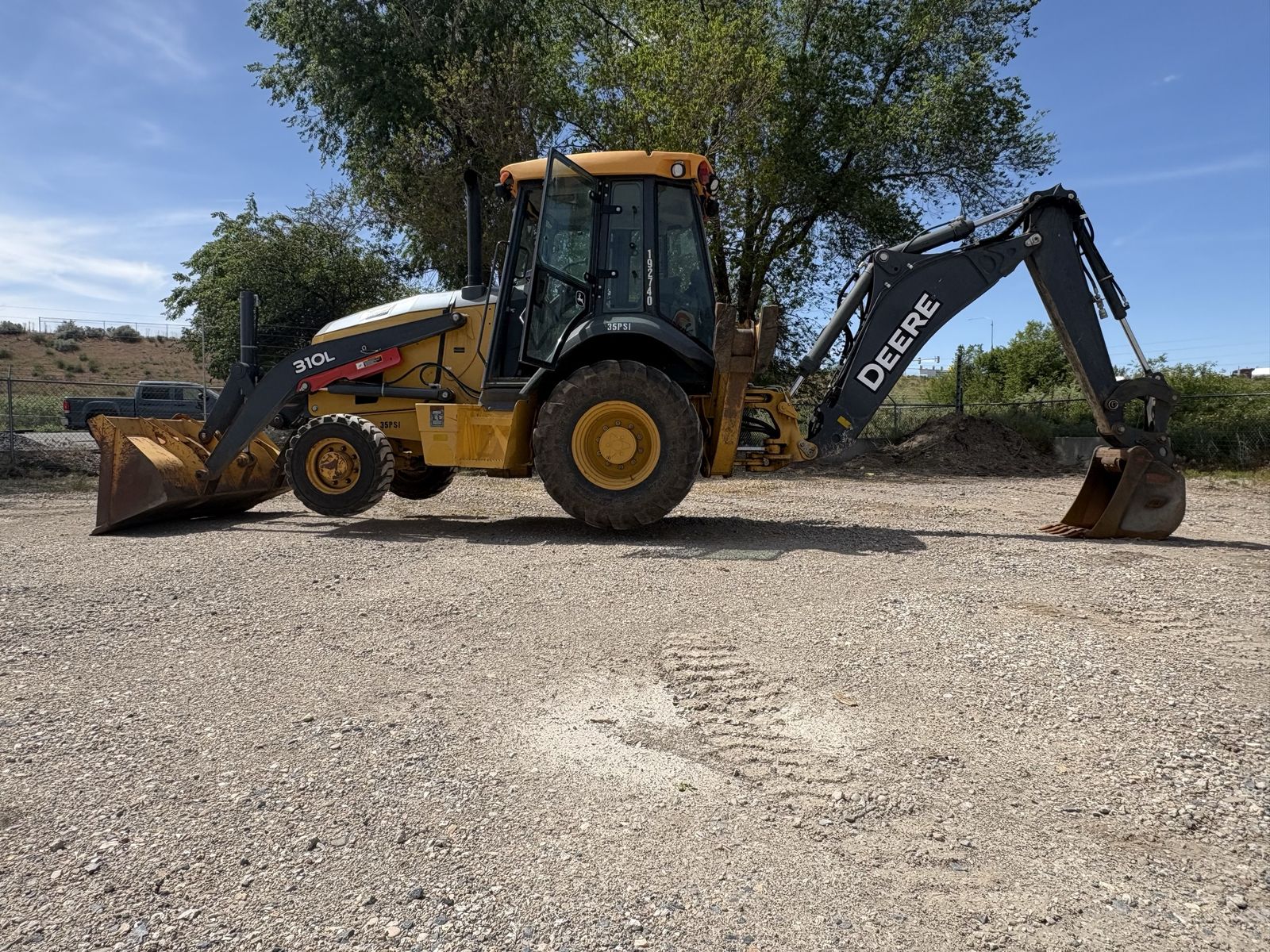 2019 John Deere 310L backhoe 1100 hrs