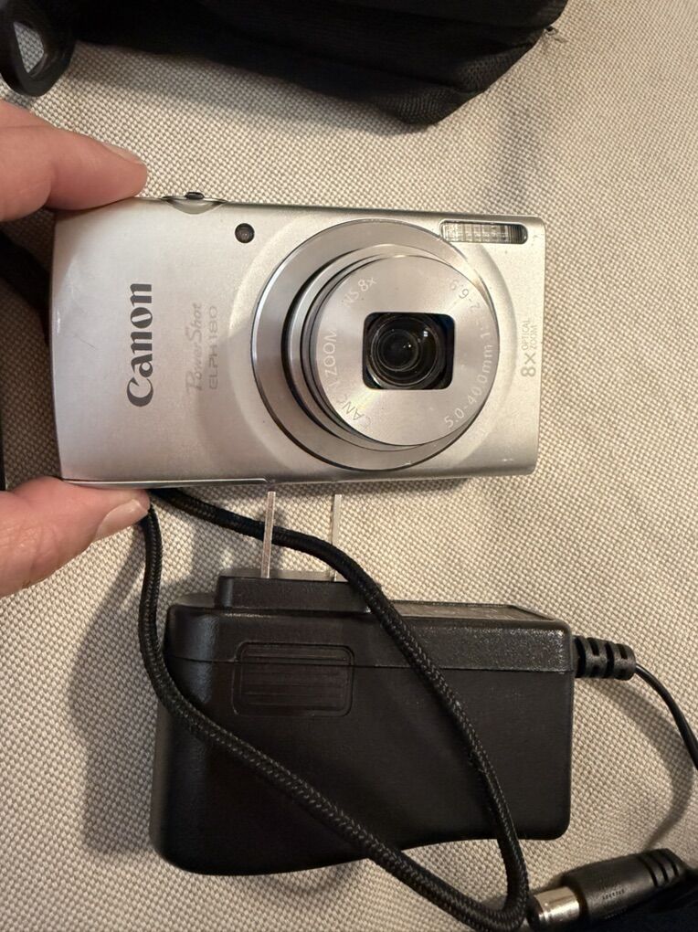 Canon Power shot Elph 180