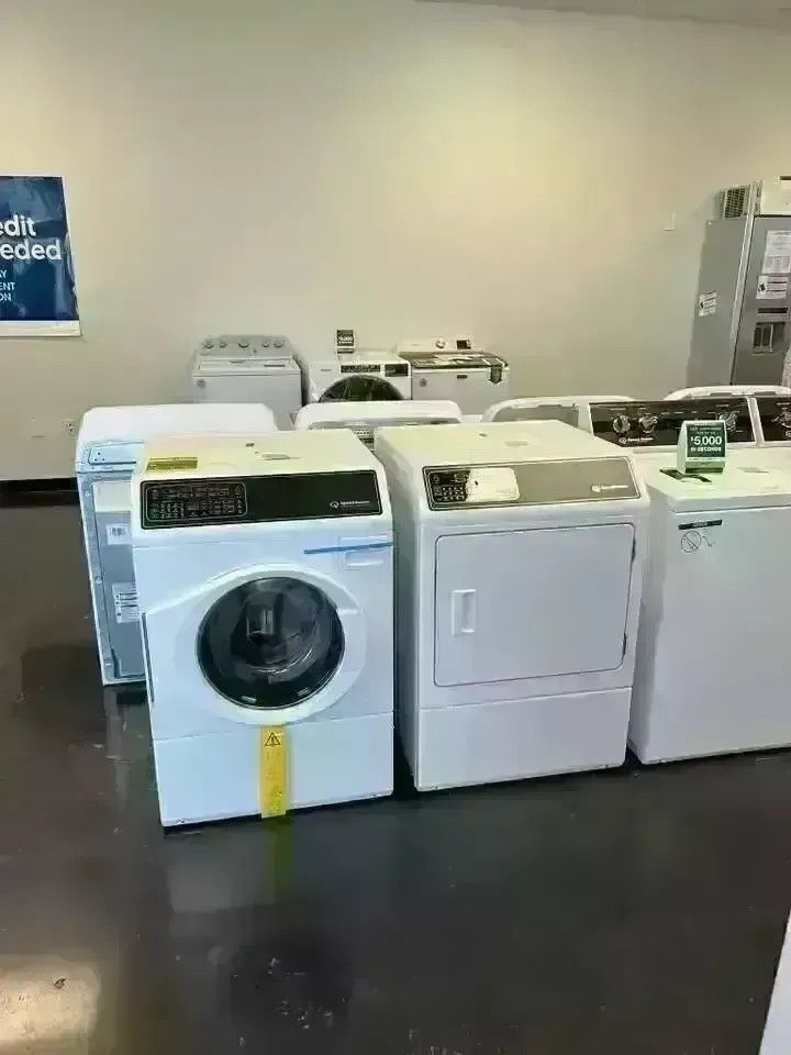 CALL FOR BEST PRICE - SPEED QUEEN WHITE LAUNDRY SET