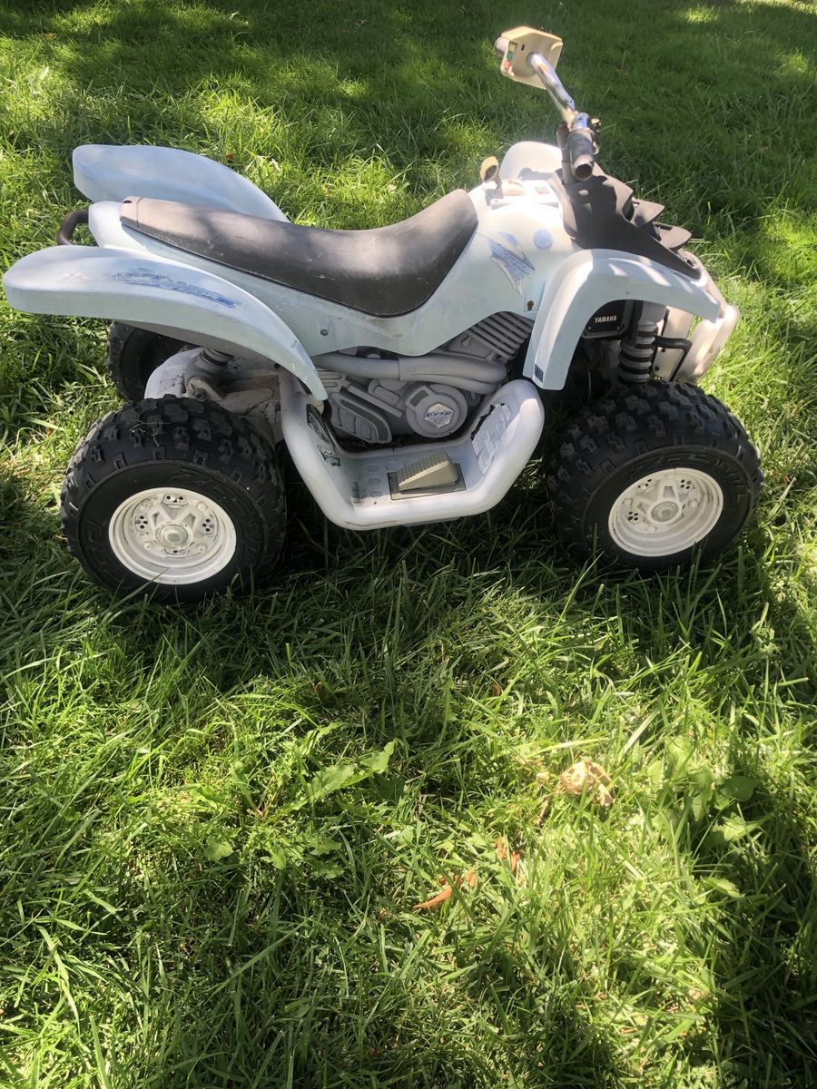 Power wheels, Yamaha Power Wheels ATV Ride-On Toy - Blue Used