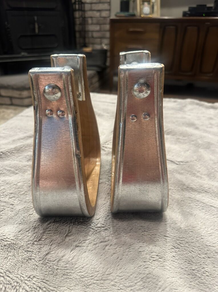 Metal Coated Stirrups