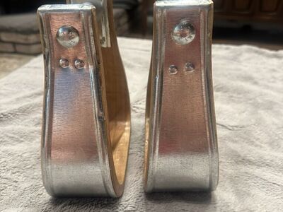 Metal Coated Stirrups