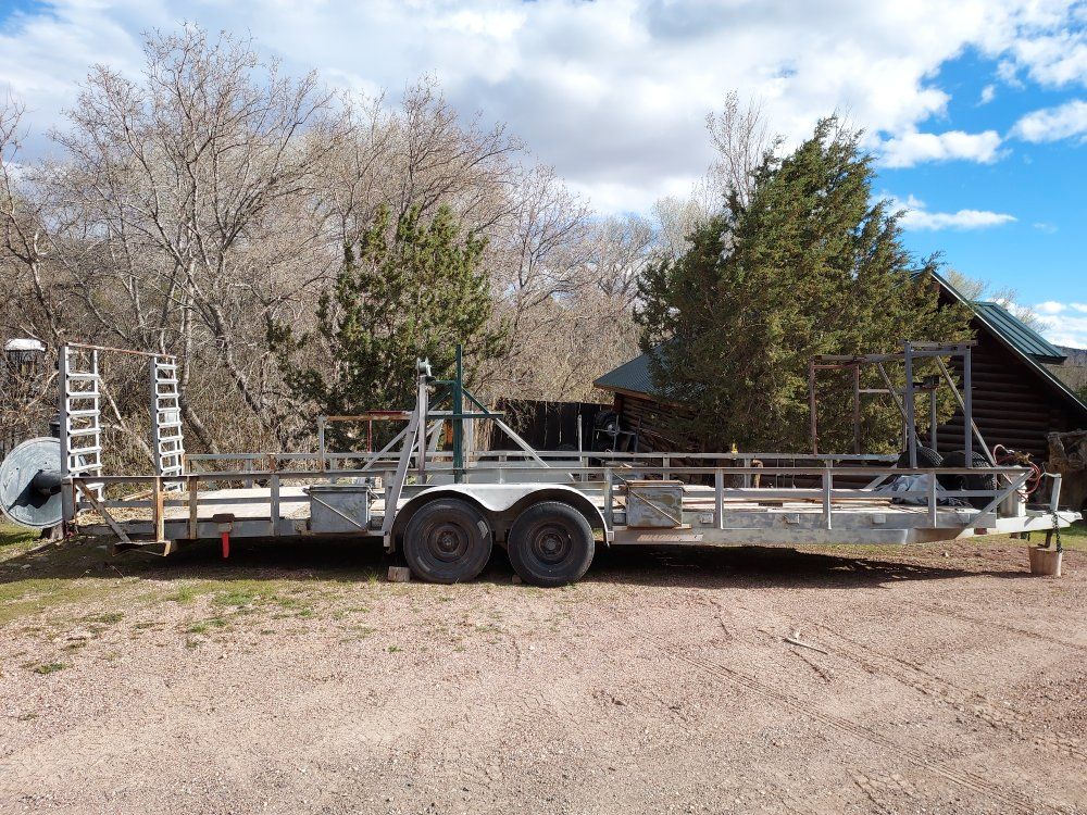 25 x 7 ft vehicle trailer