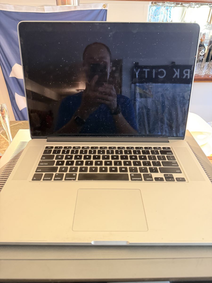 MacBook Pro 15" Retina (2013) — i7 / 16GB / 500GB SSD — Fresh macOS