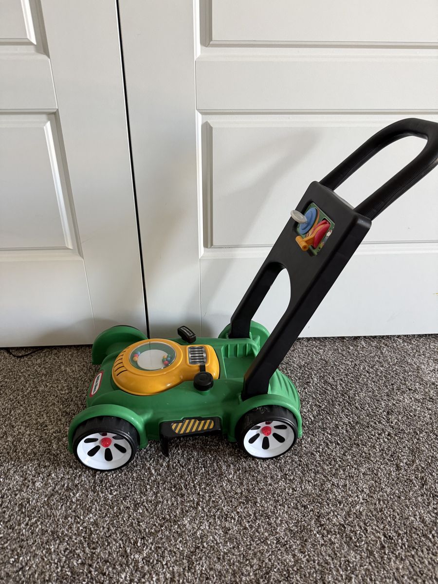 Little Tikes Lawn Mower