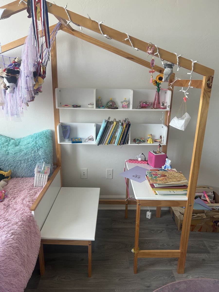 FREE Cute Full size bed for kid