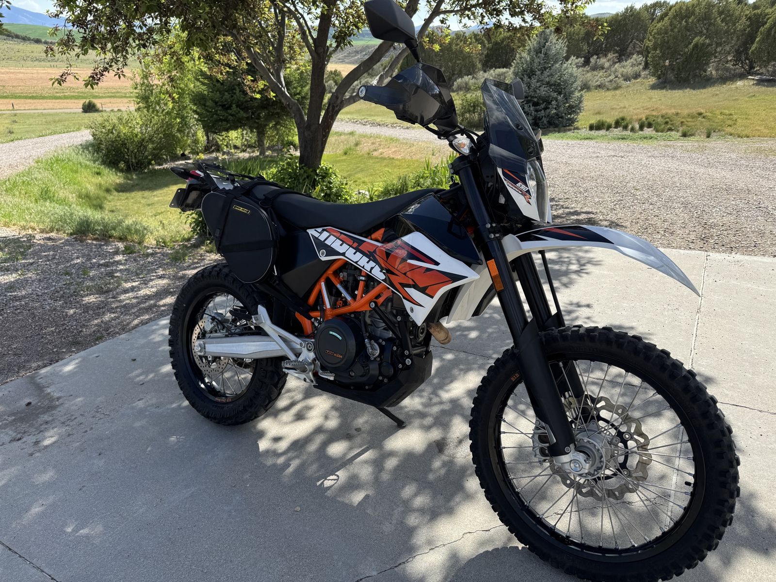 2016 KTM 690 Enduro