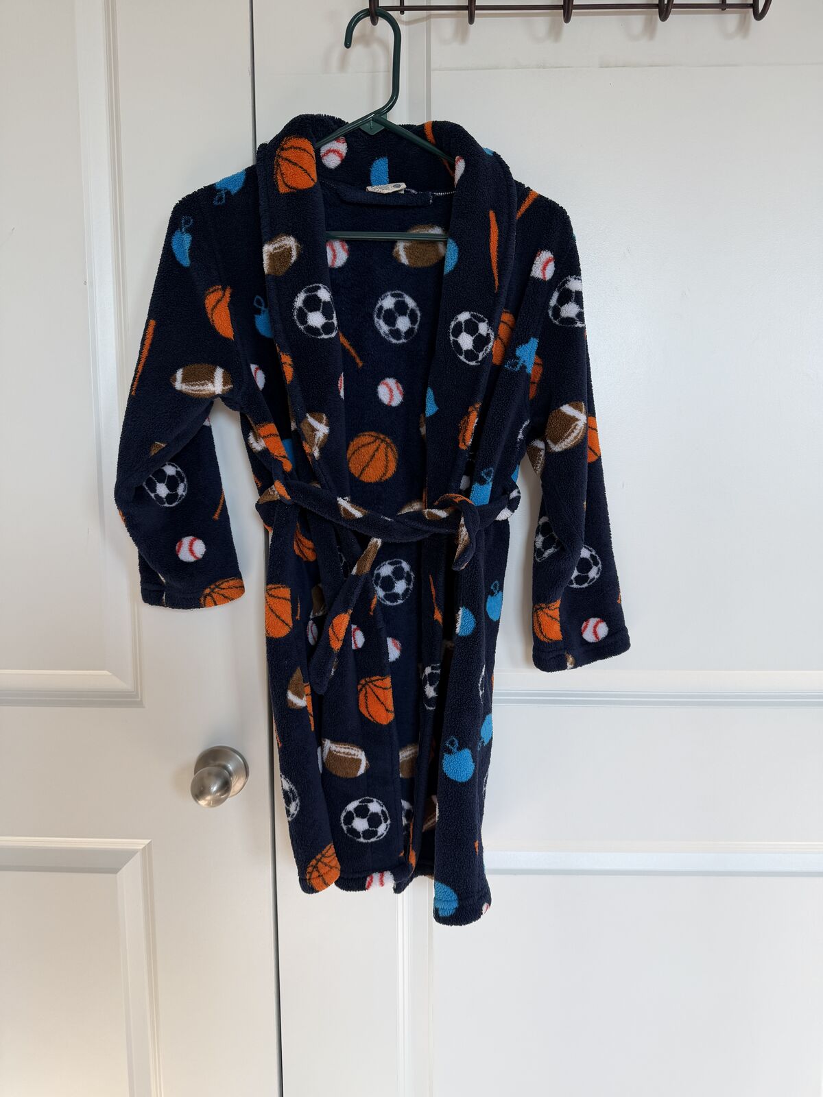 Youth Boys fleece robe size 8/10, EUC
