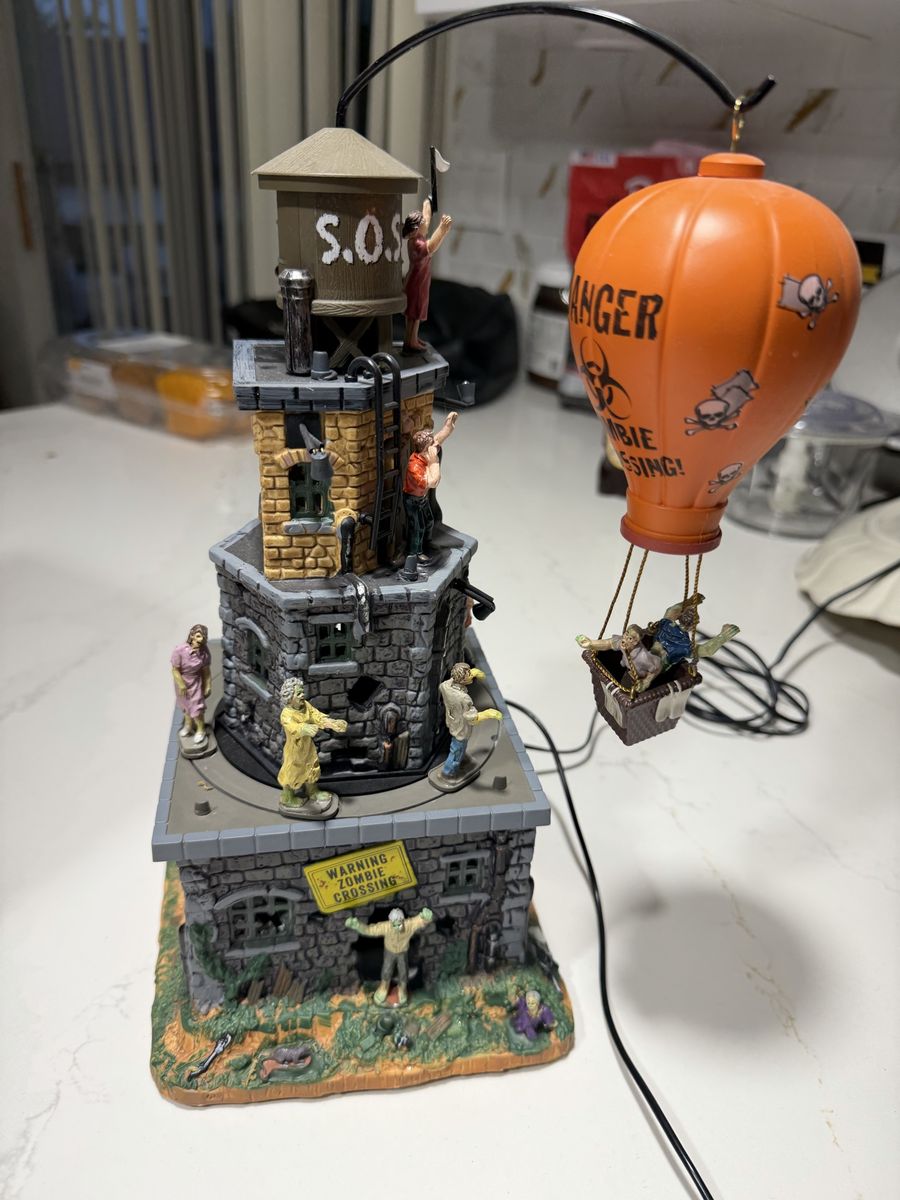 Main image 3