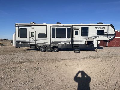 2019 Keystone Raptor 398TS