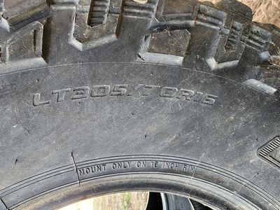 Cooper STT Pro 305/70 R16