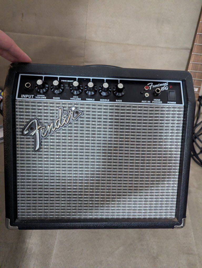 Fender Frontman 15g