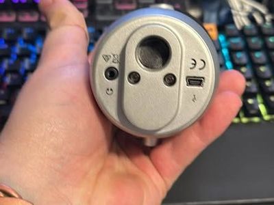 Blue yeti, with pop filter