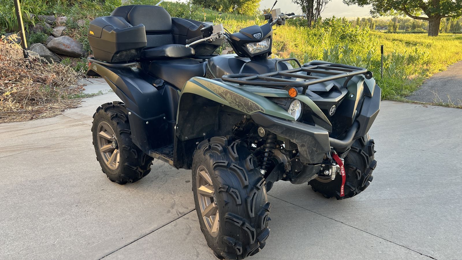 Excellent condition, like New: Yamaha Grizzly EPS - Rarely driven