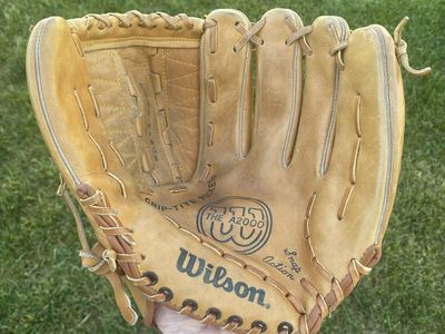 Wilson A2000 12.5 in. Baseball/Softball Glove
