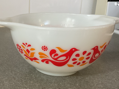 VTG Pyrex Friendship 441 Cinderella 1 1/2 Pint