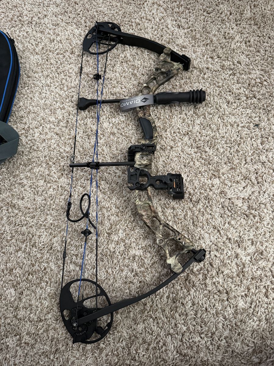 Archery compound bow diamond brand camo