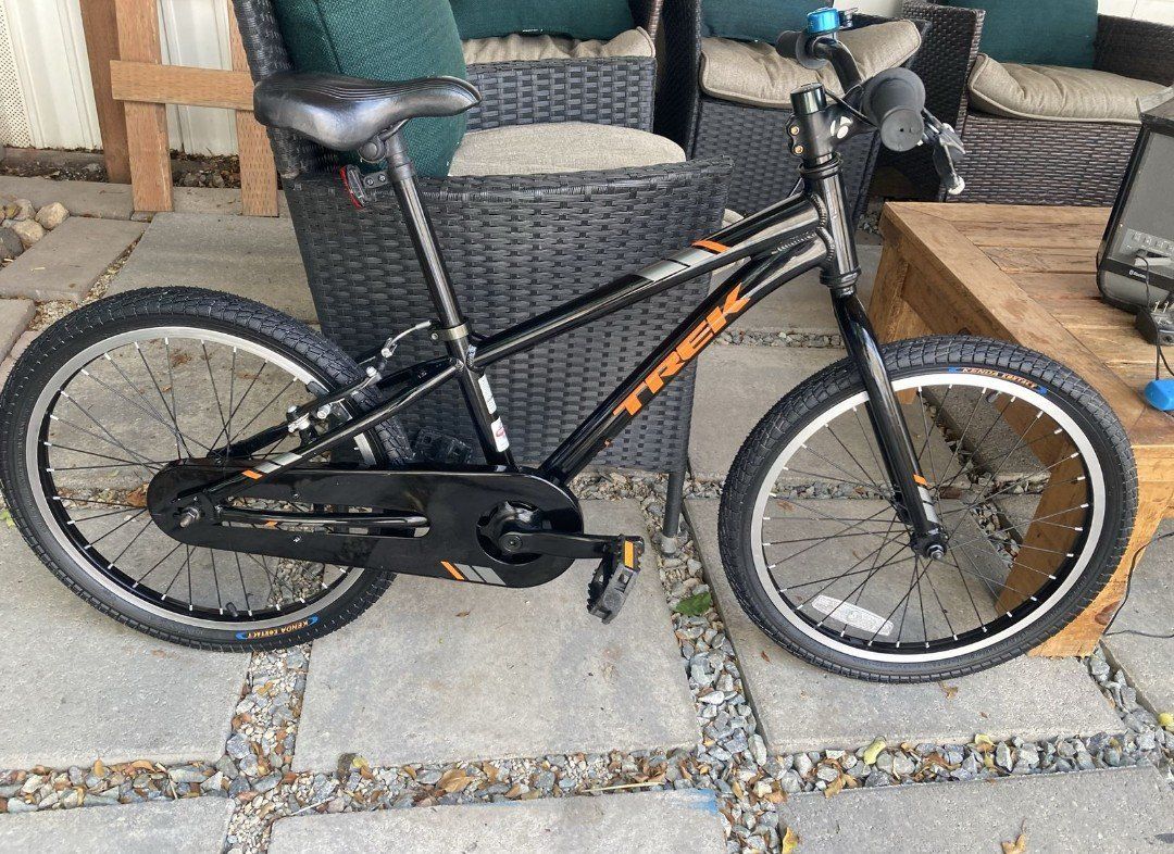 Trek Precaliber 20" Tires Bmx 