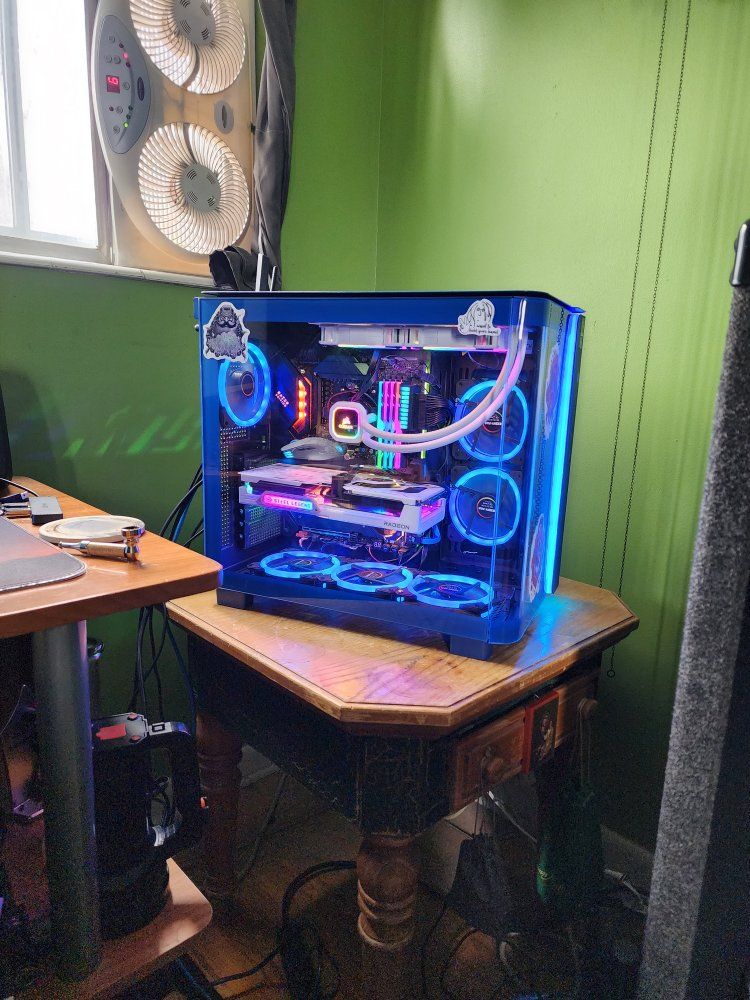 Custom Built Gaming PC - High-End Components, RGB Lighting