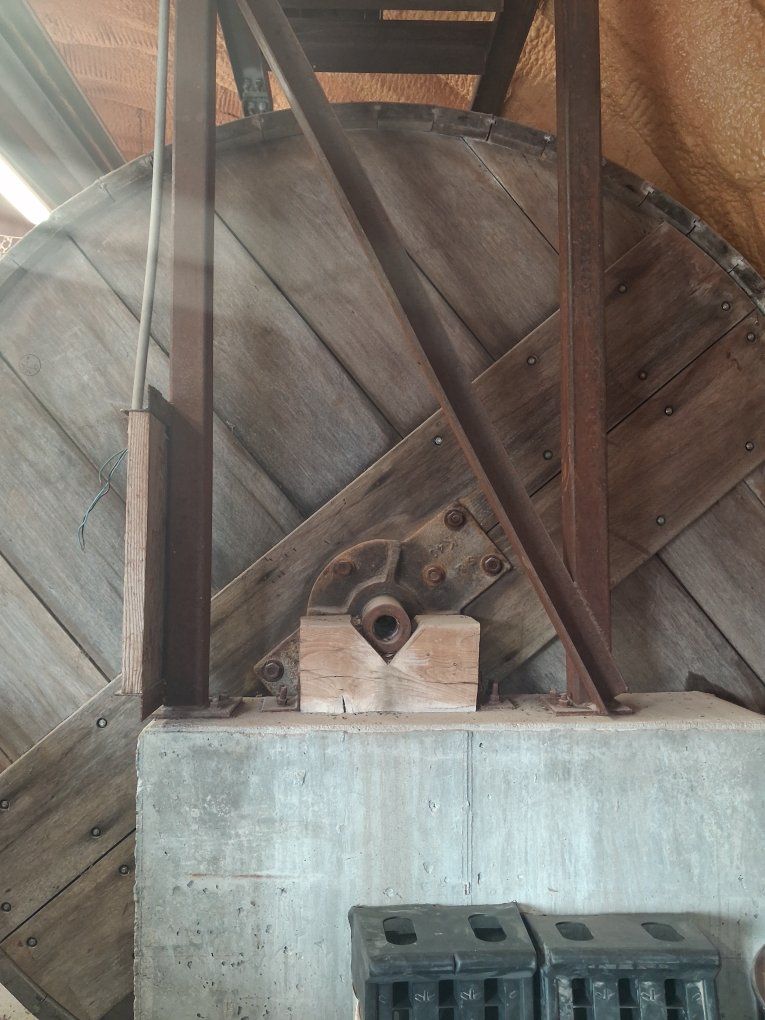 Main image 4