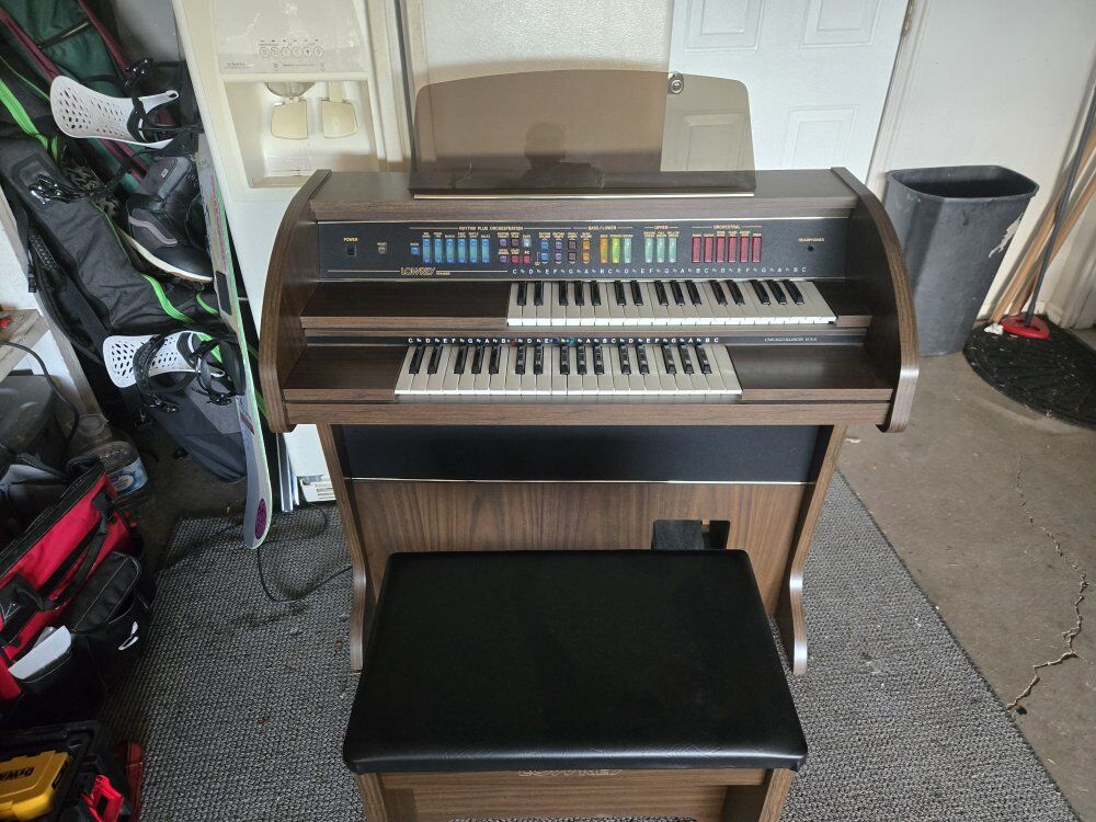 Lowrey Voyager Organ and bench