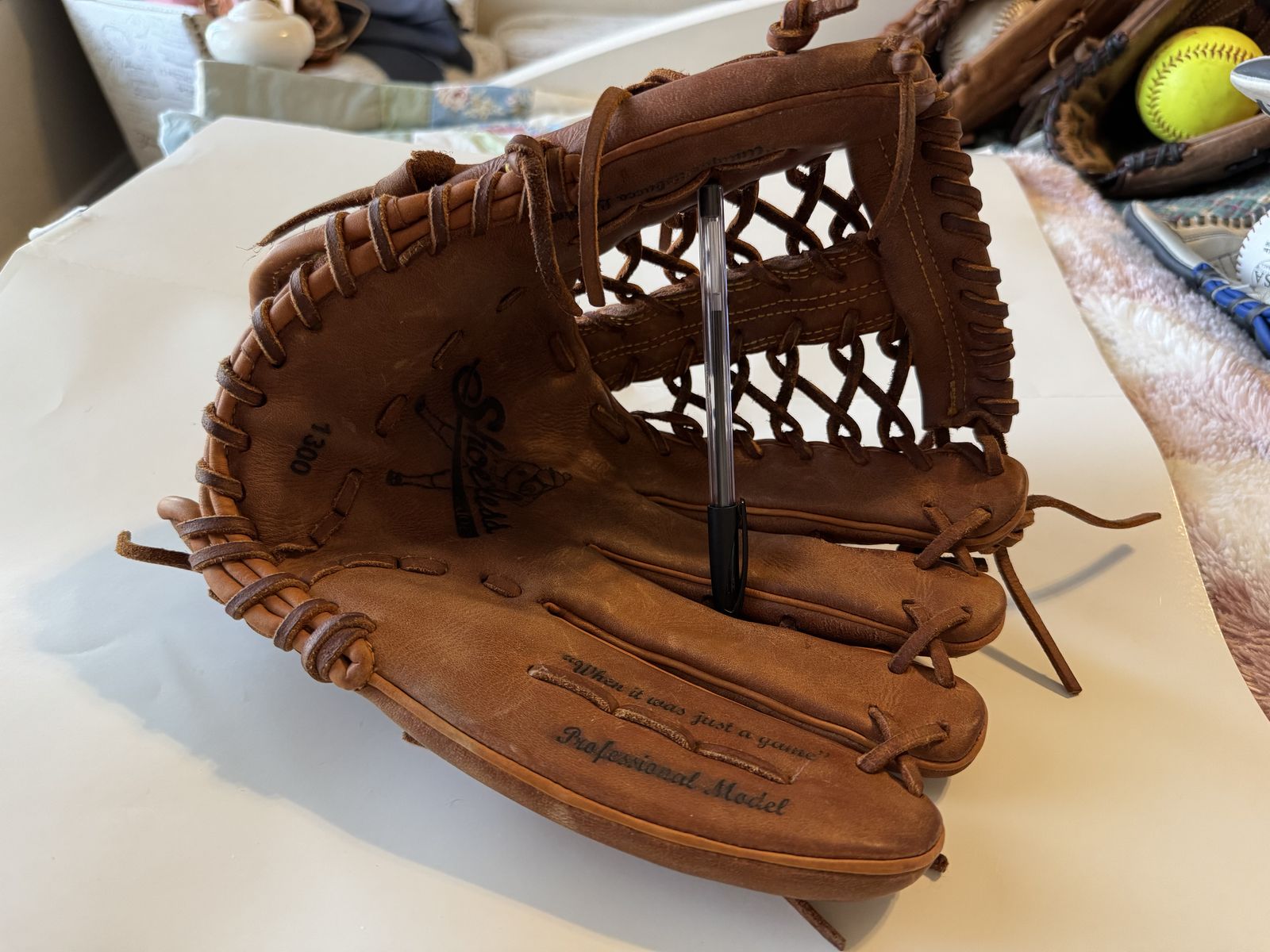 Shoeless Joe Professional 13 Glove 1300MT