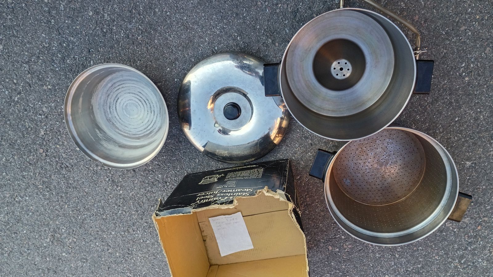 Main image 3