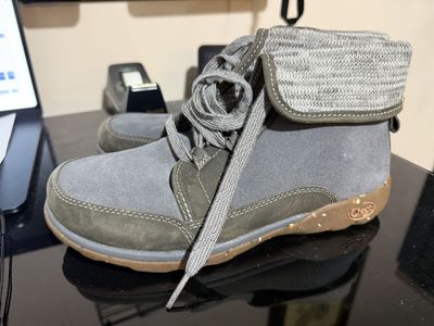 Chaco - Women's Barbary Hiking Boots - Size 7