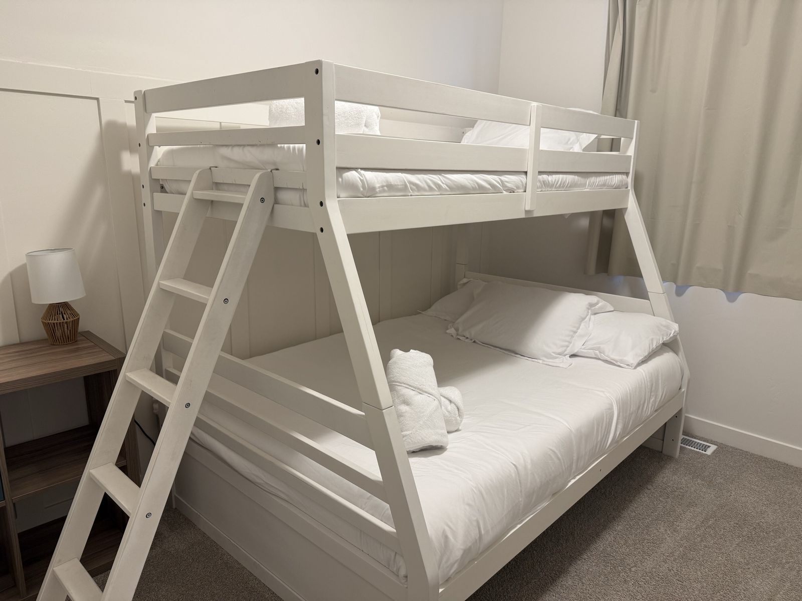 Bunk bed Twin over Full