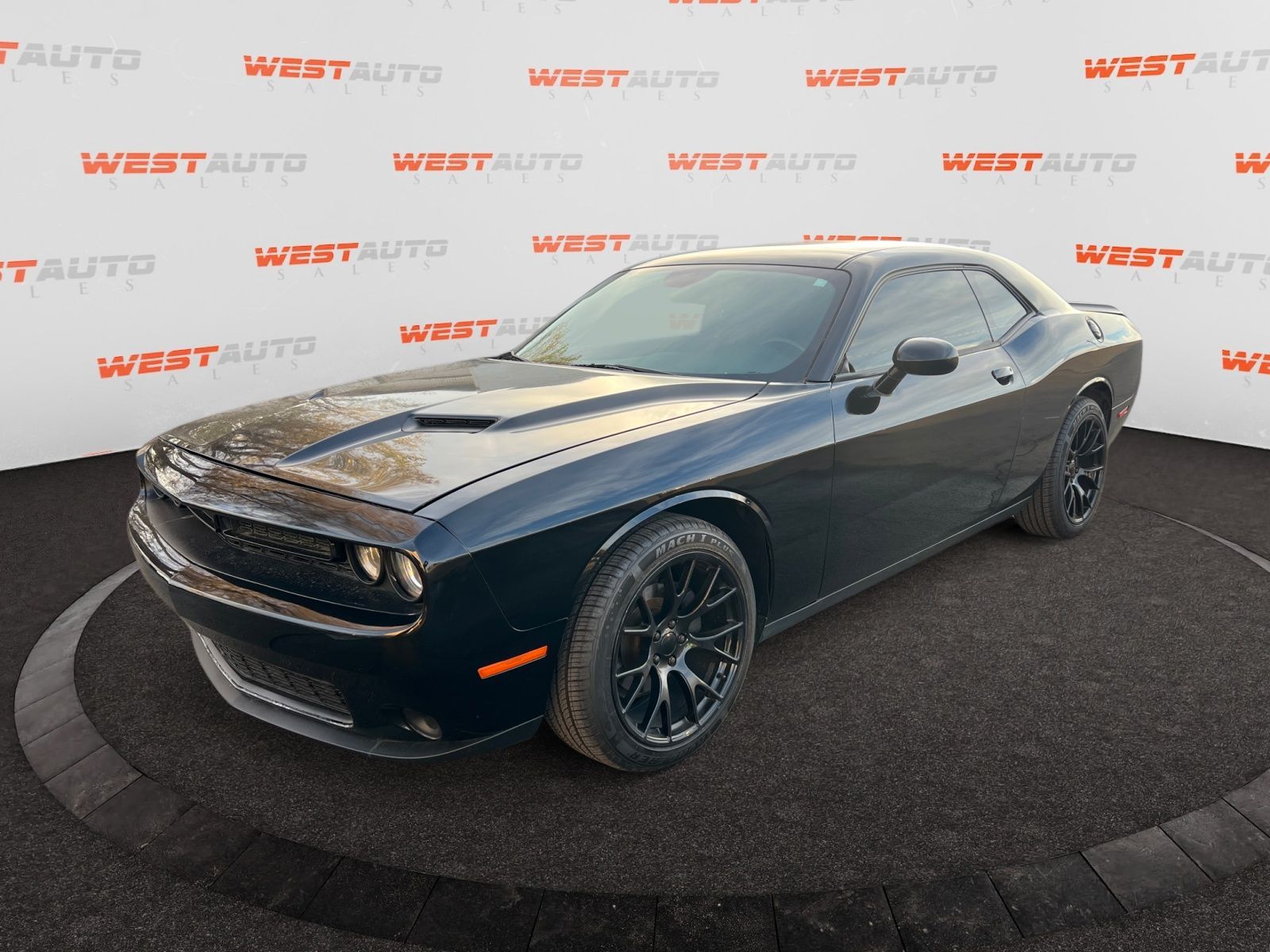 2019 DODGE CHALLENGER SXT
